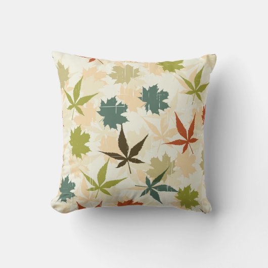 シェードオブオータムインティール（緑がかった色）ラストグリーン装飾用クッション クッション (正面)