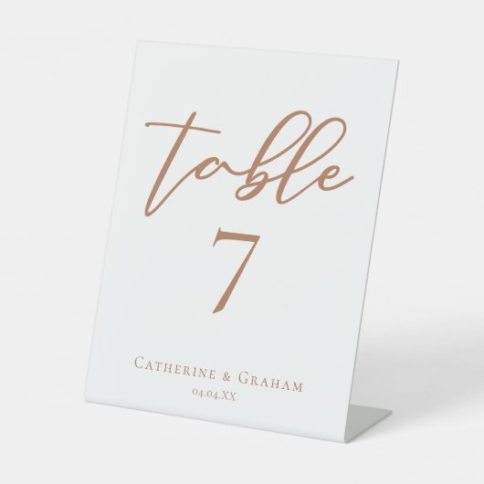 シエナ茶色のスクリプトカスタムウェディングテーブル番号 台座サイン (正面)