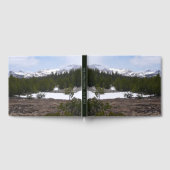 シエラネバダ山脈とヨセミテの雪 ゲストブック (全面)