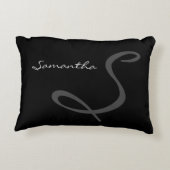 シエレガントッシンプルクトレンディーモノグラム黒 アクセントクッション (裏面)