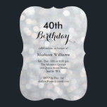 シエレガントルバーライト40歳誕生日招待状 招待状<br><div class="desc">銀色エレガントの光を背景に、豪華で豪華な誕生日の招待状が掲示された。</div>