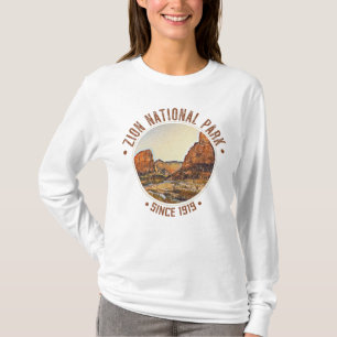 シオンナショナルパークユタUSAアウトドア 動揺して Tシャツ