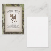 シカのカムフラージュのベビーシャワーのおむつのラッフル エンクロージャーカード (正面/裏面)