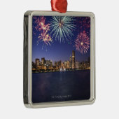 シカゴのスカイライン2上の花火 メタルオーナメント (右)