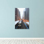 シカゴのダウンタウンにあるウェイバシュ上空の高架鉄道 キャンバスプリント (インサイチュ (ウッドフロア))