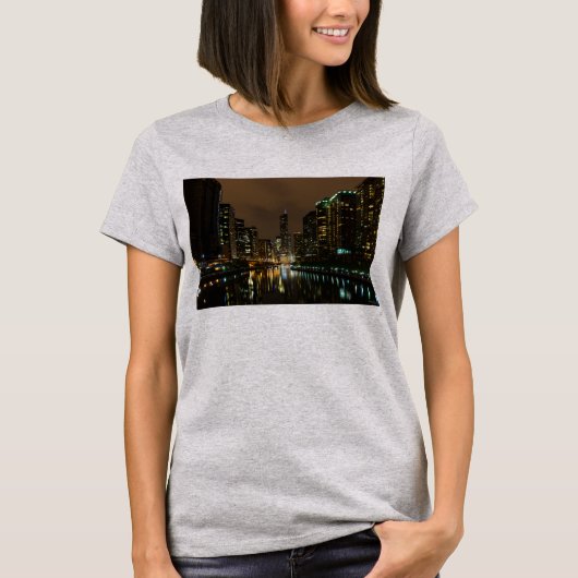 シカゴ上空の嵐Tシャツ Tシャツ (正面)