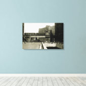 シカゴ商品マートトロリートレインウォーター色 キャンバスプリント (インサイチュ (ウッドフロア))