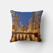 シカゴ、イリノイ、スカイライン、シカゴ川 クッション (裏面)