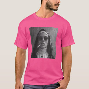 シガレットを吸うホットな修道女 反抗的な修道女 Tシャツ