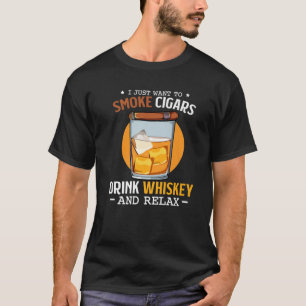 シガーおもしろいウイスキーアルコールスコッチドリンカー Tシャツ