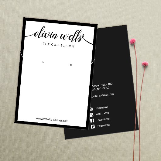 シグネチャースクリプトホワイトイヤリングネックレスディスプレイ