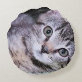 シグネチャーモダンモノグラム金箔フォト ラウンドクッション (裏面)