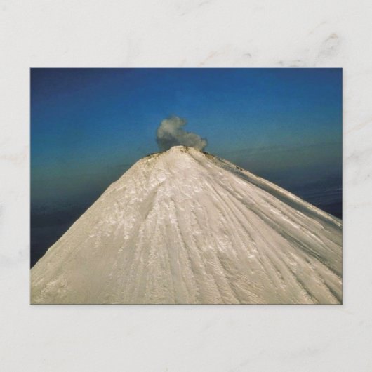 シシャーデン火山ウニマック島 ポストカード (正面)