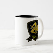 シシリアのTrinacriaの黒及び金ゴールド ツートーンマグカップ (正面右)