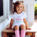 シスターカラフル・モノグラム・ガールズ Tシャツ<br><div class="desc">こカスタマイズこの姉の女の子の名前のtシャツ。紫、鮮やかなピンク、アクアブルーの色 – シャツのスタイル、サイズ、色のオプションが多い。</div>