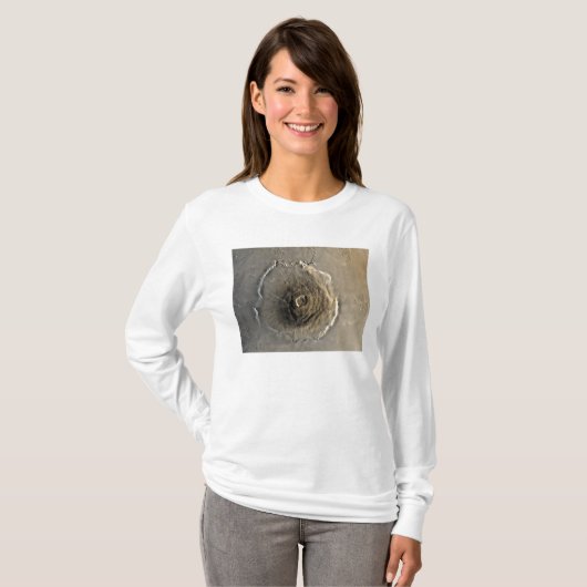 システム内で最も大きく知られている火山太陽の Tシャツ (正面フル)