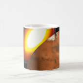 システム内のロッキー体の太陽の形成。 コーヒーマグカップ (中央)