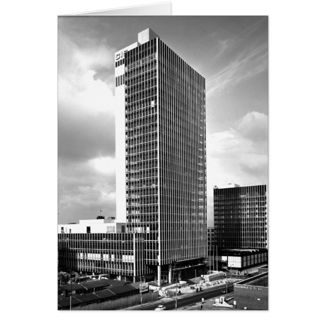 シス形タワー (正面)