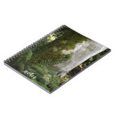 シダとコケの覆われた木の自然写真 ノートブック (左側)