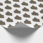 シダの木の茶色の葉の模様 ラッピングペーパー (角)