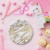 シックでエレガントな白および金ゴールドの大理石パターン ペーパープレート (パーティー)