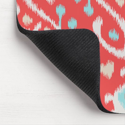 シックでエレガントな赤およびターコイズの種族のイカットは印刷します マウスパッド (コーナー)