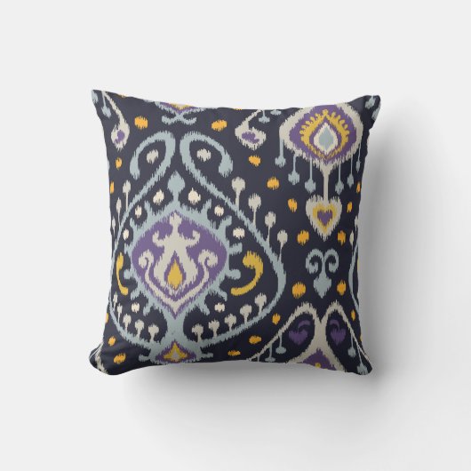 シックでモダンで黄色く青い海軍イカットの種族パターン クッション (正面)