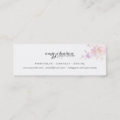 シックでモダンなメーキャップアーティストの水彩画のピンクの花 スキニー名刺 (裏面)