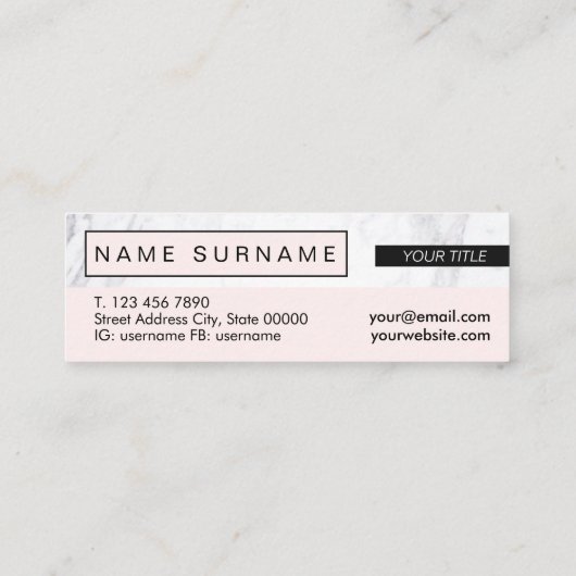 シックで創造的でモダンな大理石のパステル調ピンクのロイヤリティ スキニー名刺 (裏面)