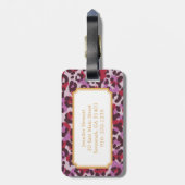 シックで多彩で赤い薄紫のチータのプリントのモノグラム ラゲッジタグ (裏面縦)