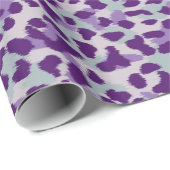 シックで多彩な紫色のチータのプリントのモノグラム ラッピングペーパー (ロールコーナー)