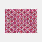 シックで多彩な赤いおよび紫色のイカット種族パターン フリースブランケット (正面(横))