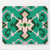 シックで幾何学的な緑のピンクのイカットの種族パターン マウスパッド (正面)