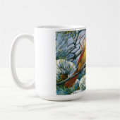 シックで美しい赤い深紅色と雪のクリスマス コーヒーマグカップ (左)