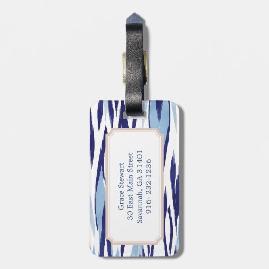 シックで青および白い水彩画のイカットパターン ラゲッジタグ (裏面縦)