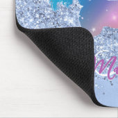 シックなアイスブルーのユニコーングリッター星モノグラム マウスパッド (コーナー)