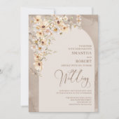 シックなアーチニュートラルワイルドフラワーズアイボリー結婚ブラウン 招待状 (正面)