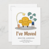 シックなイエローカウチリビングルーム新しいホームムービング 案内ポストカード (正面/裏面)