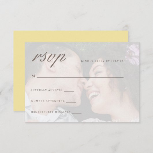 シックなイエローバックとフロントフォト結婚ズ 出欠カード (正面/裏面)