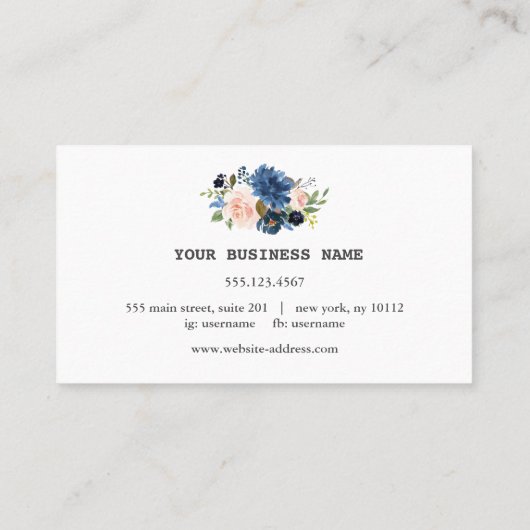 シックなウォーターカラーブルーフラワーズプロフェッショナルビジネス ロイヤリティカード (裏面)