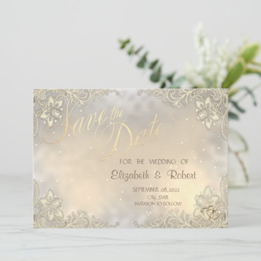 シックなエレガント金ゴールドハート、レース枠の日付の保存 セーブザデート (スタンド正面)