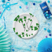 シックなキヅタあなたのイニシャル ペーパープレート (パーティー)