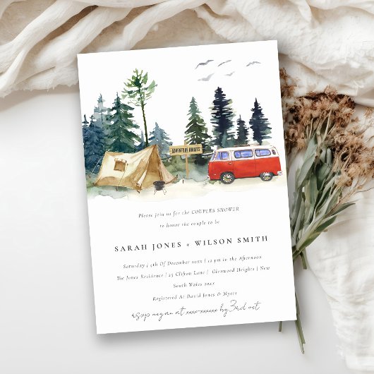 シックなキャンピングウォーターカラーパインフォレストカップルシャワー 招待状