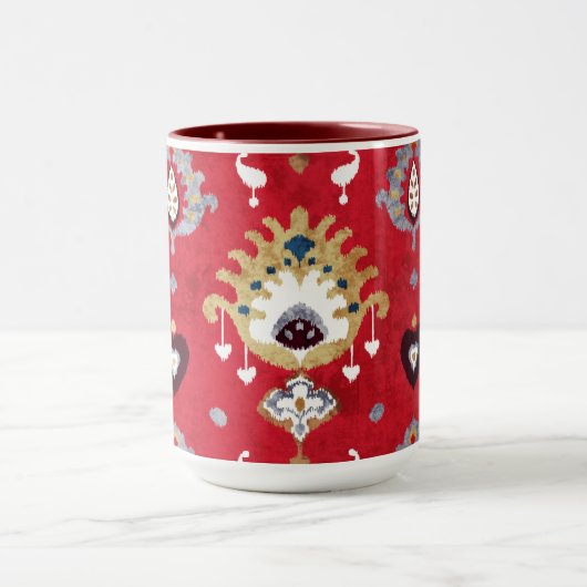 シックなクリムゾンレッド黄色のイカットの部族のパターン マグカップ (中央)