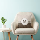 シックなクリーム色ベージュブラウンのカスタムなモノグラムパターン クッション (椅子)
