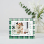 シックなグリーンタータンチェックプレイドハッピーニューイヤー写真 ポストカード (スタンド正面)