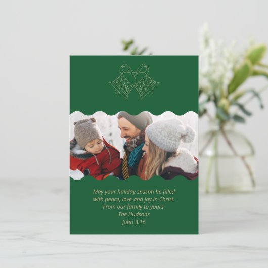 シックなグリーンフォトフェイスクリスマスホリデー シーズンカード (スタンド正面)