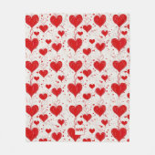 シックなコケット赤いハートと渦巻きモノグラム フリースブランケット (正面)