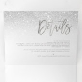 シックなシルバーグリッターグラデーションタイポグラフィホワ結婚イト 三つ折り招待状 (内部最初)