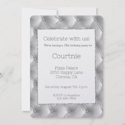 シックなシルバーグレイフェイクベルベット誕生日 招待状 (正面)